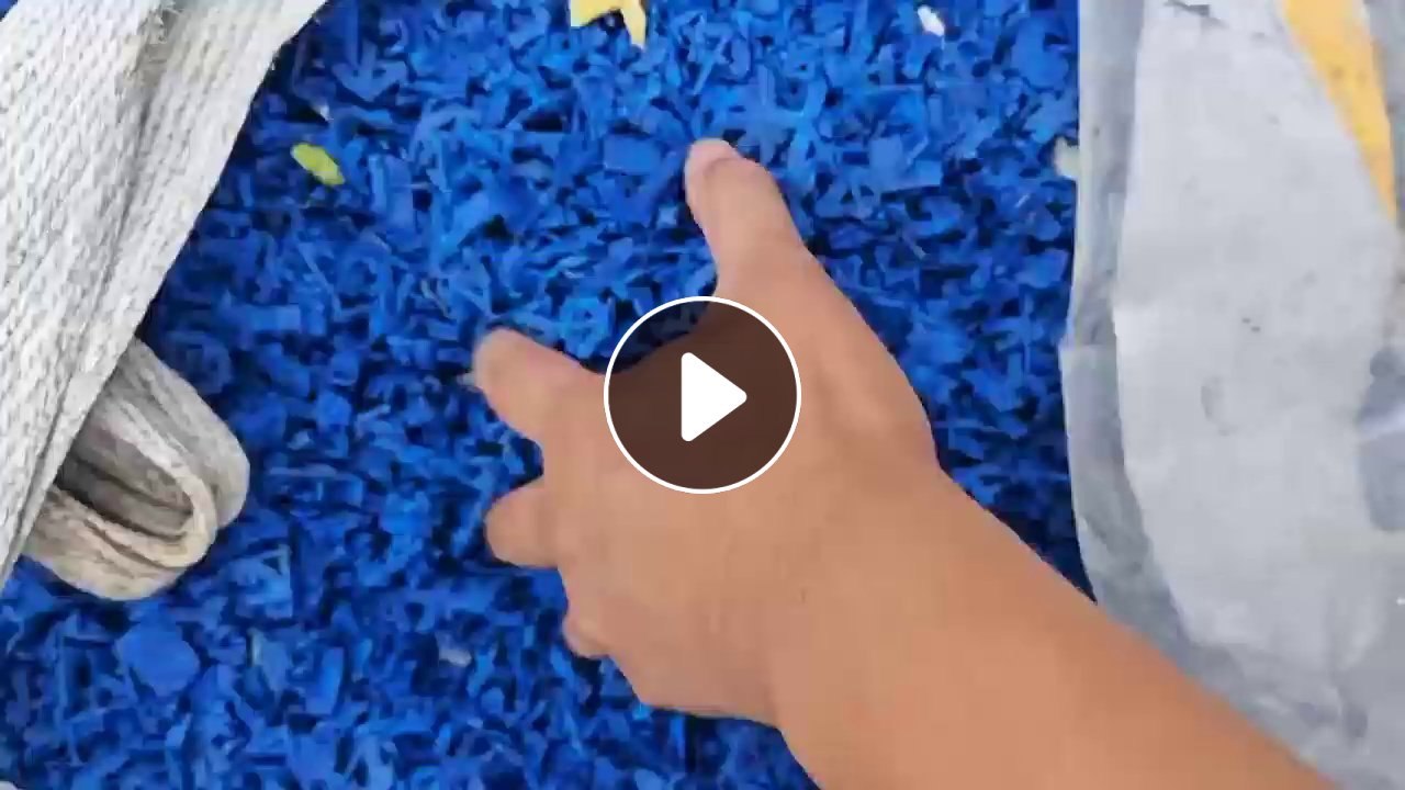 出售共聚丙幼儿园地板胶破碎料