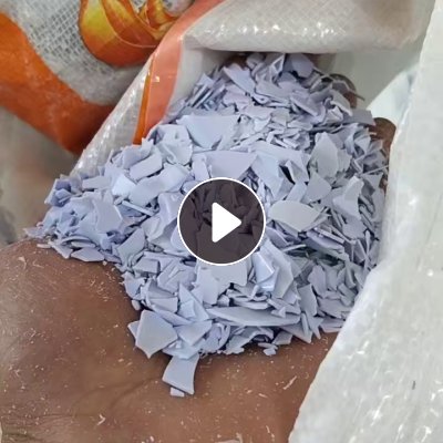 长期出售瓷白pet吸塑盒边料破碎料，现货28吨左右