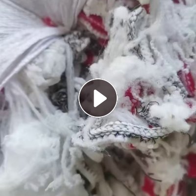 长期求购杂色羊毛衫边角料，涤纶高弹丝，毛衣边角料等，月需百来吨，开花用，厂在湖北襄阳