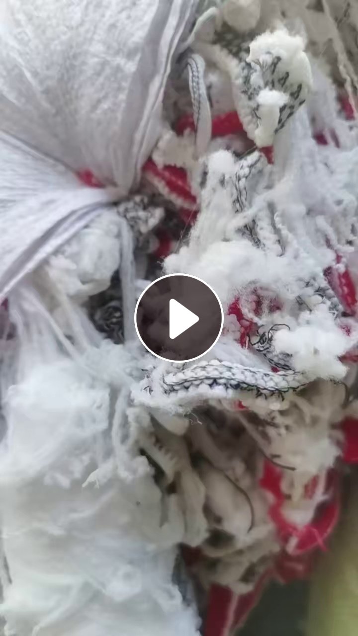 长期求购杂色羊毛衫边角料，涤纶高弹丝，毛衣边角料等，月需百来吨，开花用，厂在湖北襄阳