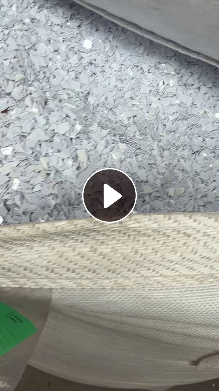 出售乳白pet吸塑破碎料，现货20吨