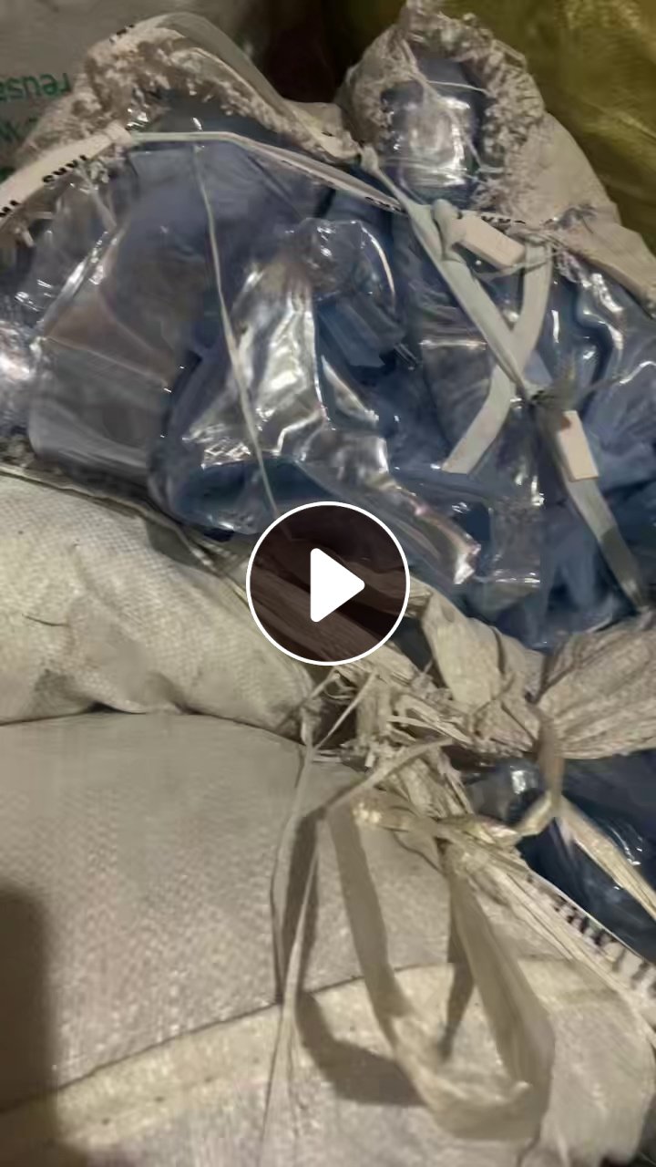 长期出售透明软质PVC边料，杂色软PVC边料