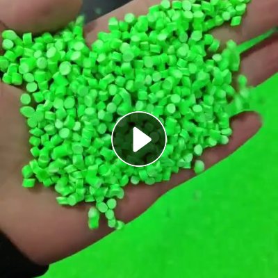 出售各种颜色的纯PVC电缆皮分色颗粒，网子是固定的一层钢丝网120目➕两层铁丝网80目