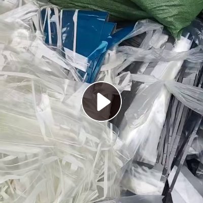 出售PET膜夹硅胶，现货三十几吨，另出售PET离型膜废料，现货三十几吨，
