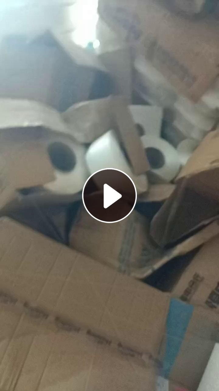 出售锦纶丝，尼龙丝，单六，有光半光各一半，当废丝处理，现货有10吨左右，货在广东东莞