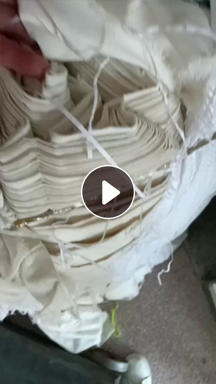 长期出售纯棉平布，纯棉库存布，有半漂跟本白色，门幅1.5-1.6都有，货在安徽安庆