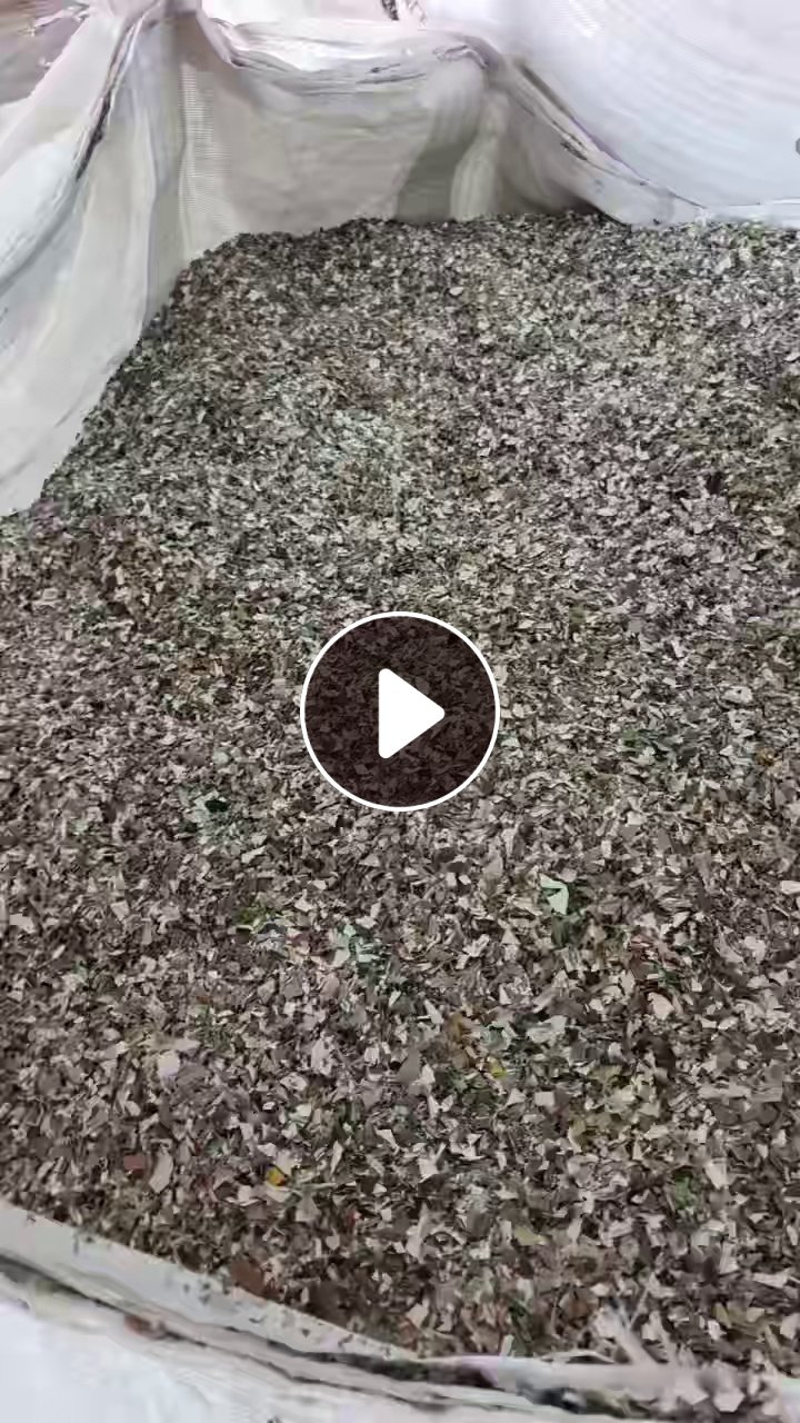 出售中性PVC墙纸破碎料，现货10吨左右，
