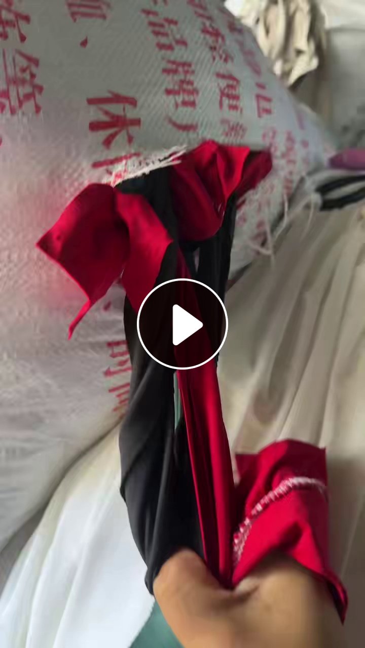 长期出售染厂下来的锦氨废布，氨纶含量不超过30，杂色，货在江苏苏州