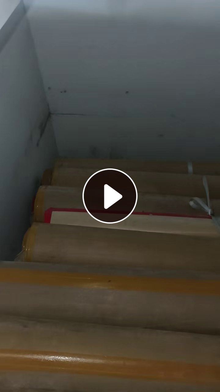 出售库存地板革，PVC地板革，库存皮革，一等品，现货有200多吨，货在广东东莞