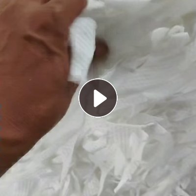 出售制品厂下来涤纶水刺无纺布边角料，无纺布边料，涤纶无纺布，现货有10吨左右，货在江苏苏州