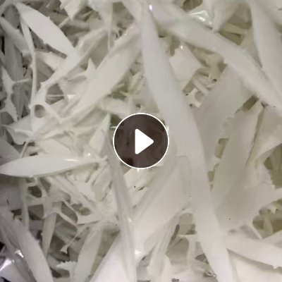 出售皮革边角料，每个月10吨左右
