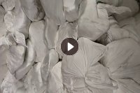 长期出售牛奶丝磨毛布，库存布生布无尘布，现货20吨