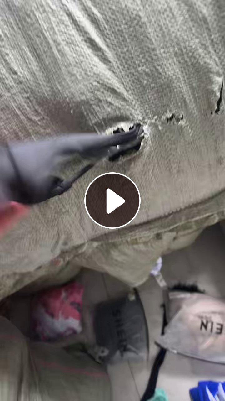 长期出售库存泳衣，泳装，现货有十来吨，货在辽宁葫芦岛