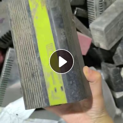 出售充电器外壳毛料，都拆解过的，长期供应