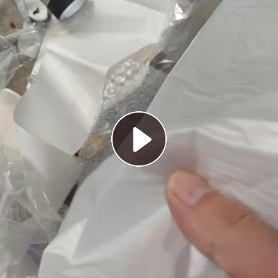 出售线路板厂下来的PET膜废料，现货5吨左右，未分拣的