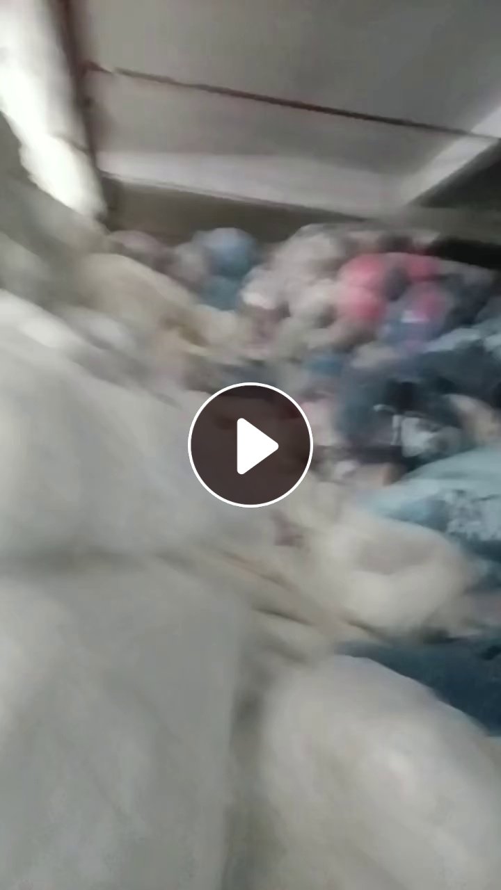 长期出售尼龙无缝内衣下脚料，无缝内衣边角料，现货三百吨左右，货在广东东莞