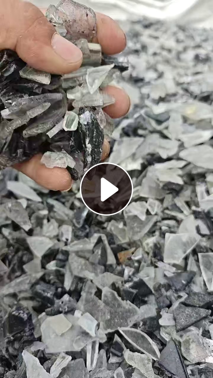 出售PC灯罩破碎料，带涂层，每个月10吨左右