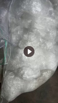 出售水洗pe缠绕膜废料，缠绕膜占80%，现货10来吨