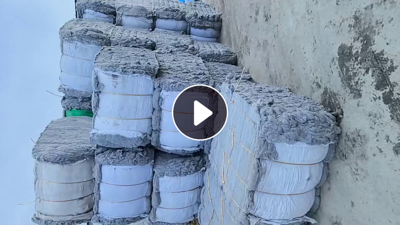 长期出售灰色85棉开花棉，可以纺手套纱用，便宜卖，现货600吨左右，货在河南商丘