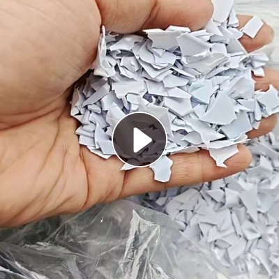 长期出售瓷白B级PET吸塑盒破碎料，月供三十吨左右