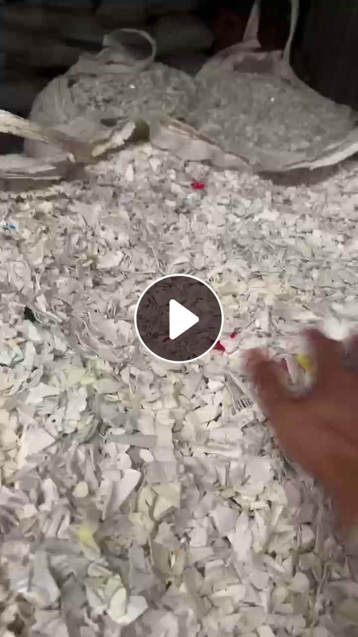 长期出售白乙破碎料，娃哈哈破碎料，现货一挂车