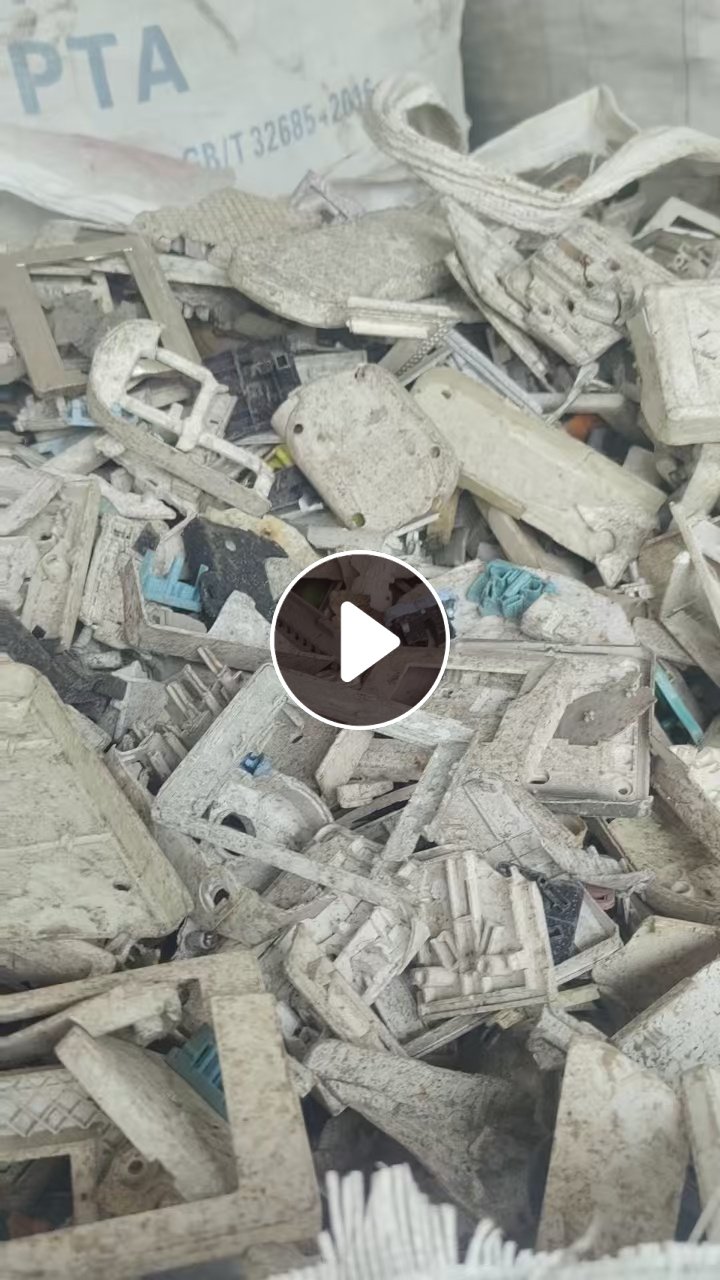 出售开关面板，现货20多吨，可现场看