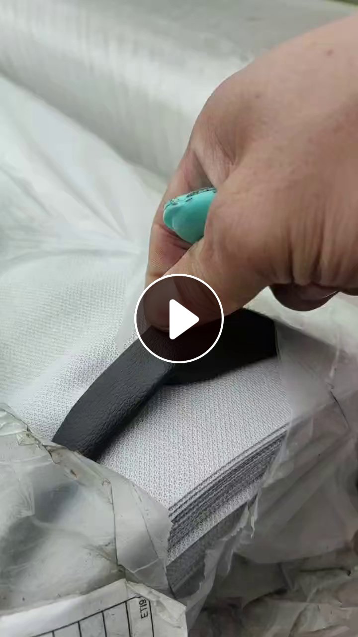 现货处理一批库存汽车革，汽车皮革，有一部分贴海绵，现货30吨左右