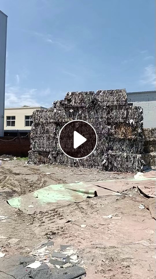 长期出售丙纶地毯边角料，带背胶，都是压好包的，每个月有1000多吨，货在山东青岛