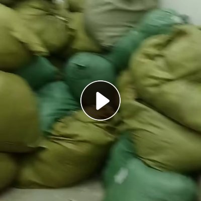 出售制品厂下来的洗脸巾边角料，水刺无纺布，无纺布边角料，全黏胶跟涤黏配比统货出，现货有6.8米一车