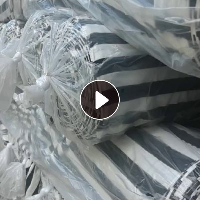 出售牛奶丝杠条成品布，库存牛奶丝，牛奶丝条纹布，现货有6吨左右，货在广东揭阳