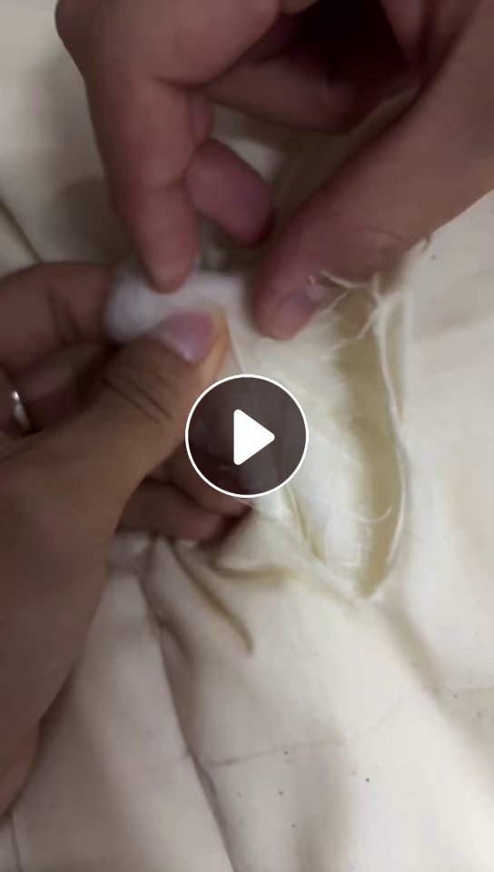 出售纯棉学生被，旧学生被，薄被，厚被，褥子都有，按套出，货在山东济宁
