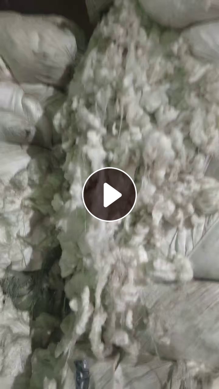 长期出售锦纶包芯纱包覆丝，外面锦纶40D里面氨纶18D，现货40吨，货在广东汕头