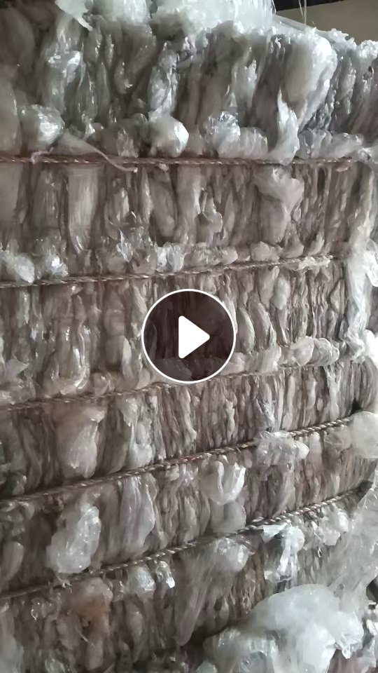 长期出售干造缠绕膜，现货13吨左右