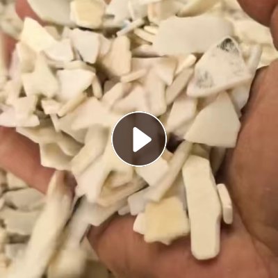 长期出售摩配褪漆本色ABS破碎料，现货100吨