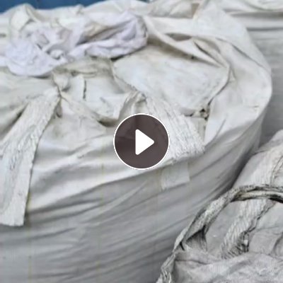 出售PVC小管破碎料，现货6米8车