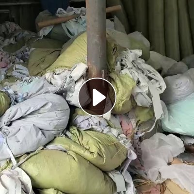 长期出售挡风被边角料，床盖下脚料，绗棉边角料，现货4.2米一车装不完，货在河北保定