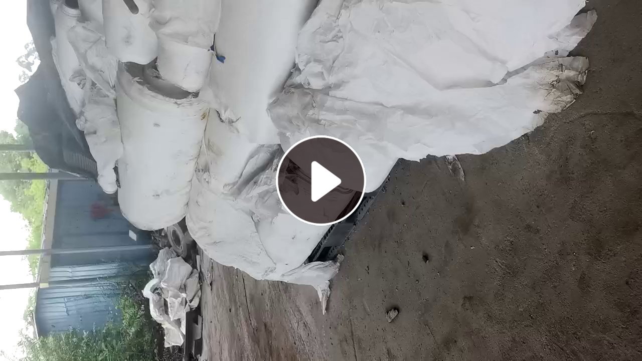 长期出售废不锈钢衬纸，有带一点油