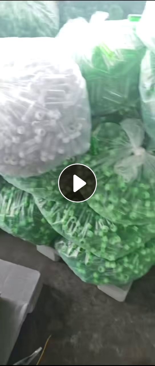 出售PET瓶胚，透明绿色分开，食品厂下来的很干净