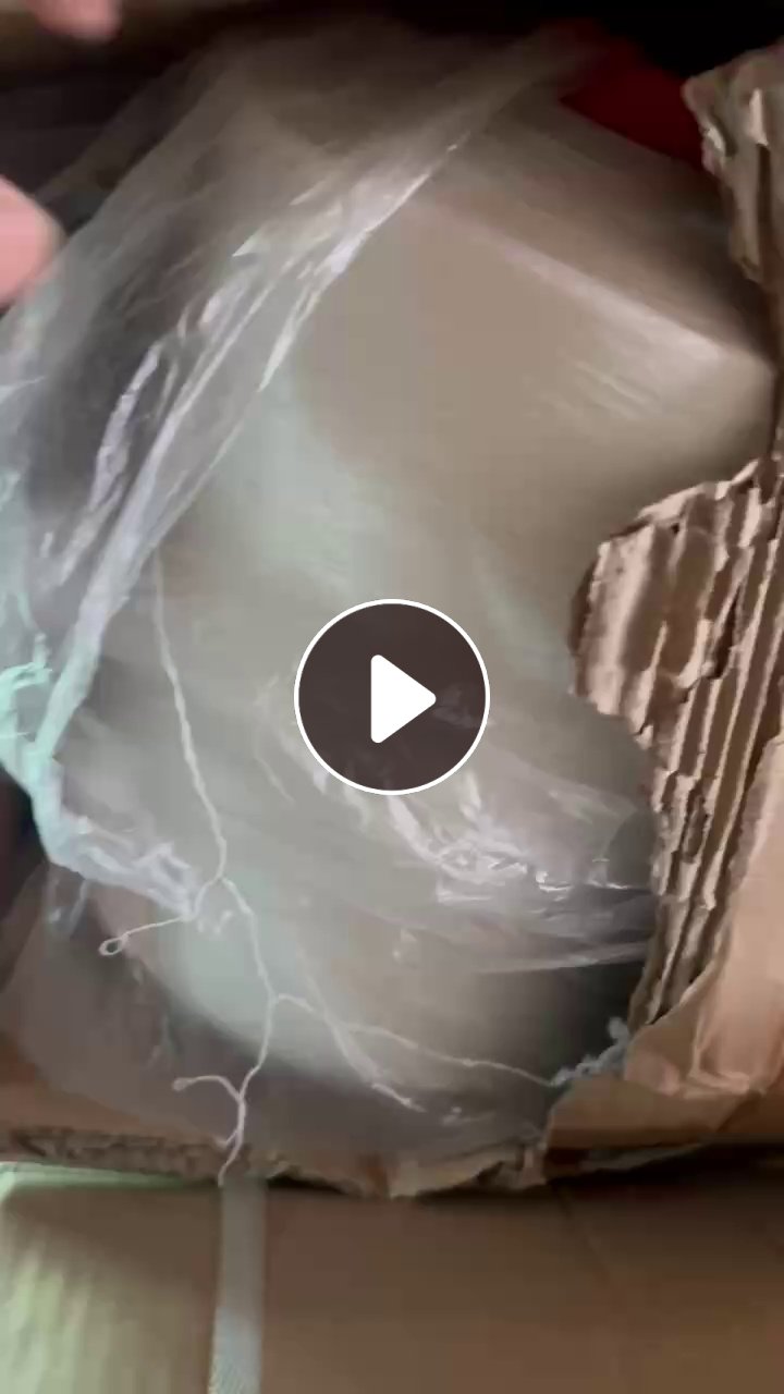 长期出售库存涤纶丝，涤纶丝，涤纶DTY有光丝，300D，分开出的，在江苏苏州
