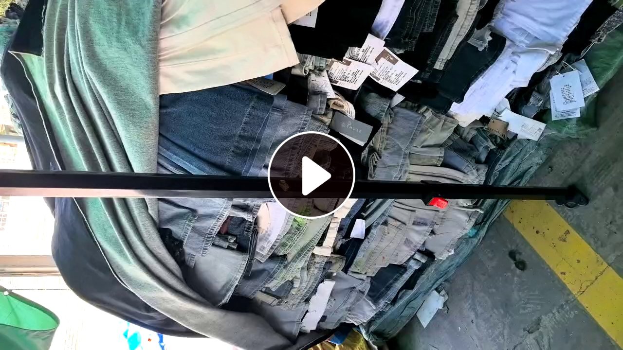 长期出售尾货杂款杂码的全新牛仔裤，牛仔裤，在广东中山