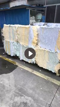 长期出售毛毯厂下来的涤纶毛毛料，磨毛料，什么颜色都有，统货走，月供100吨，货在江苏常州