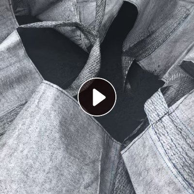 出售塑炭黑，热值5000左右，水分16.5，现货二十几吨，每个月几十吨