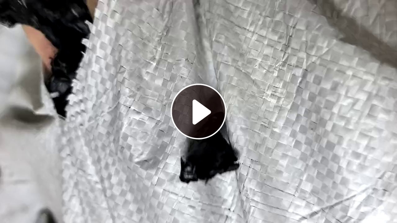 长期出售PE管道破碎料，蓝线管破碎料，含95%原生的，现货9.6一车