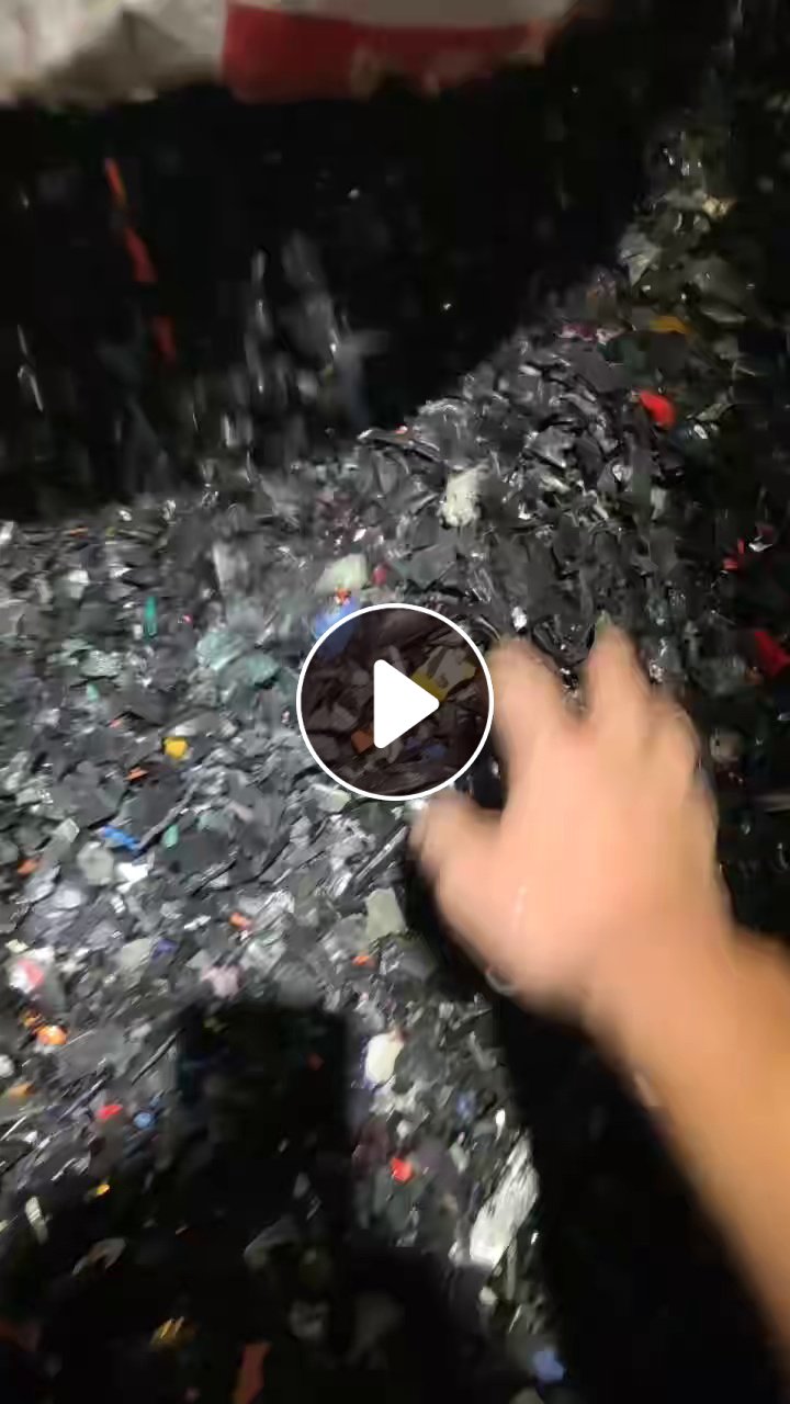 长期出售日杂黑丙破碎料
