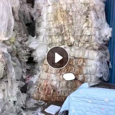 长期出售水洗和干造pe膜废料，高低压混打，比例各50%