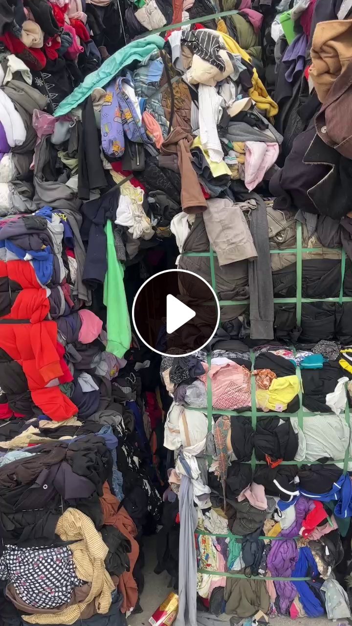 长期出售旧衣服黑料，现货有几千吨，货在广东东莞，惠州