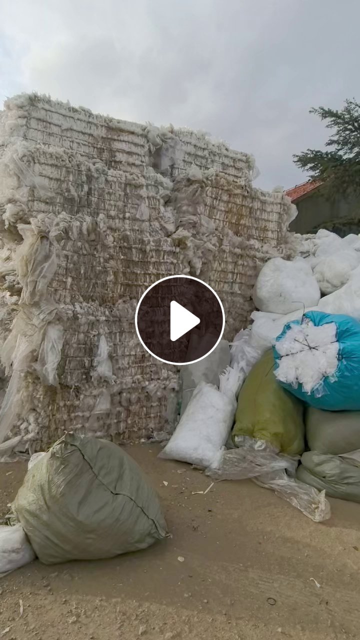 出售水洗PE高低压膜废料，人工分拣过，可直接上机，现货27吨