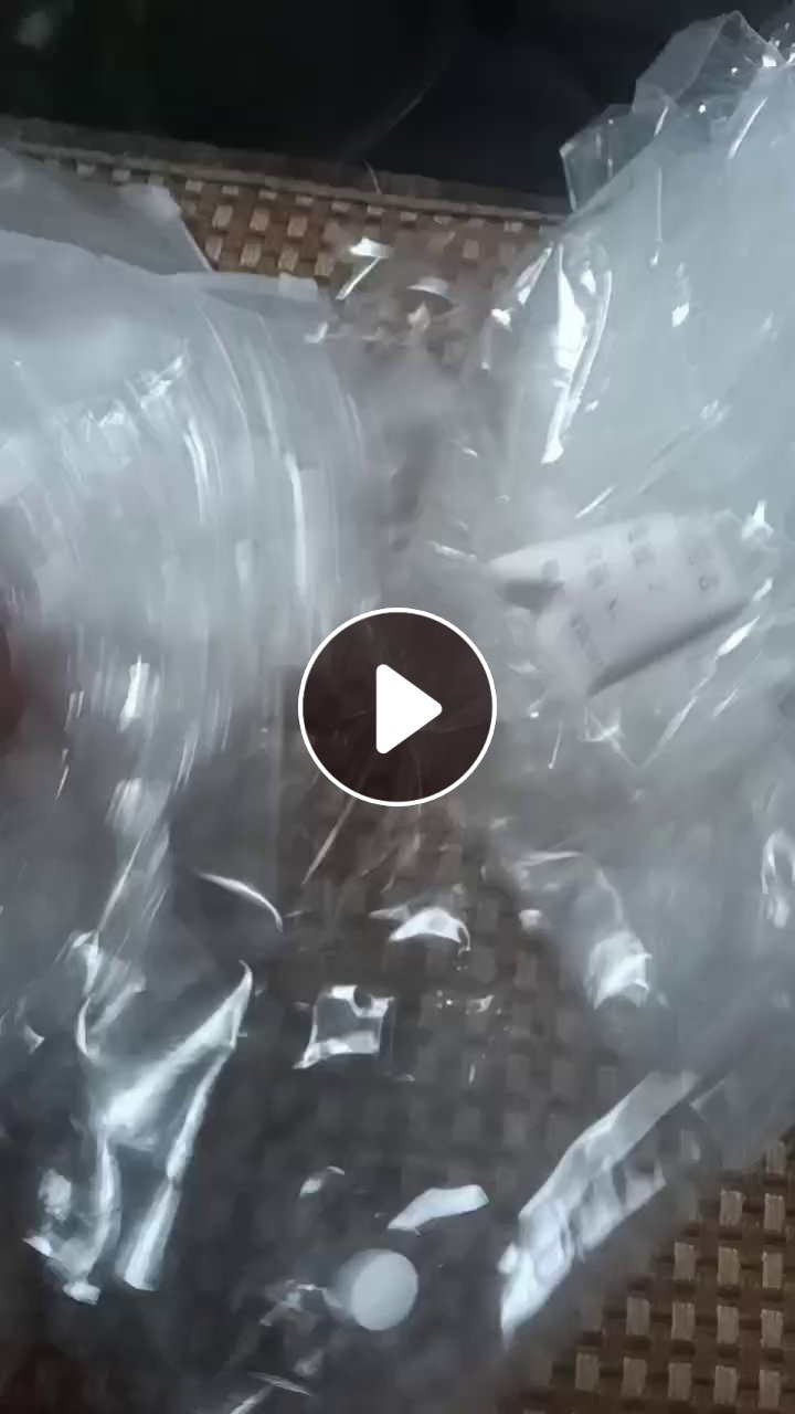 出售电商公司下来的PE快递袋和服装袋，可按要求分拣压包