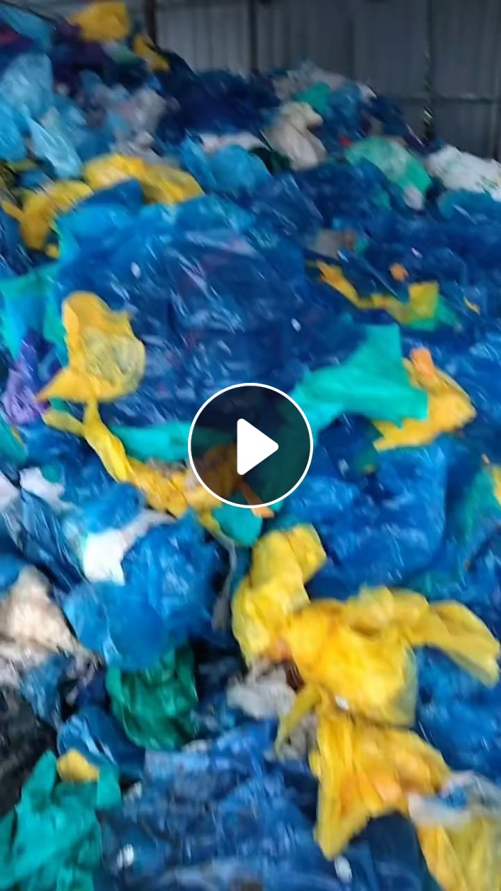 出售干造PE蓝膜废料，每个月六七十吨，现货20吨