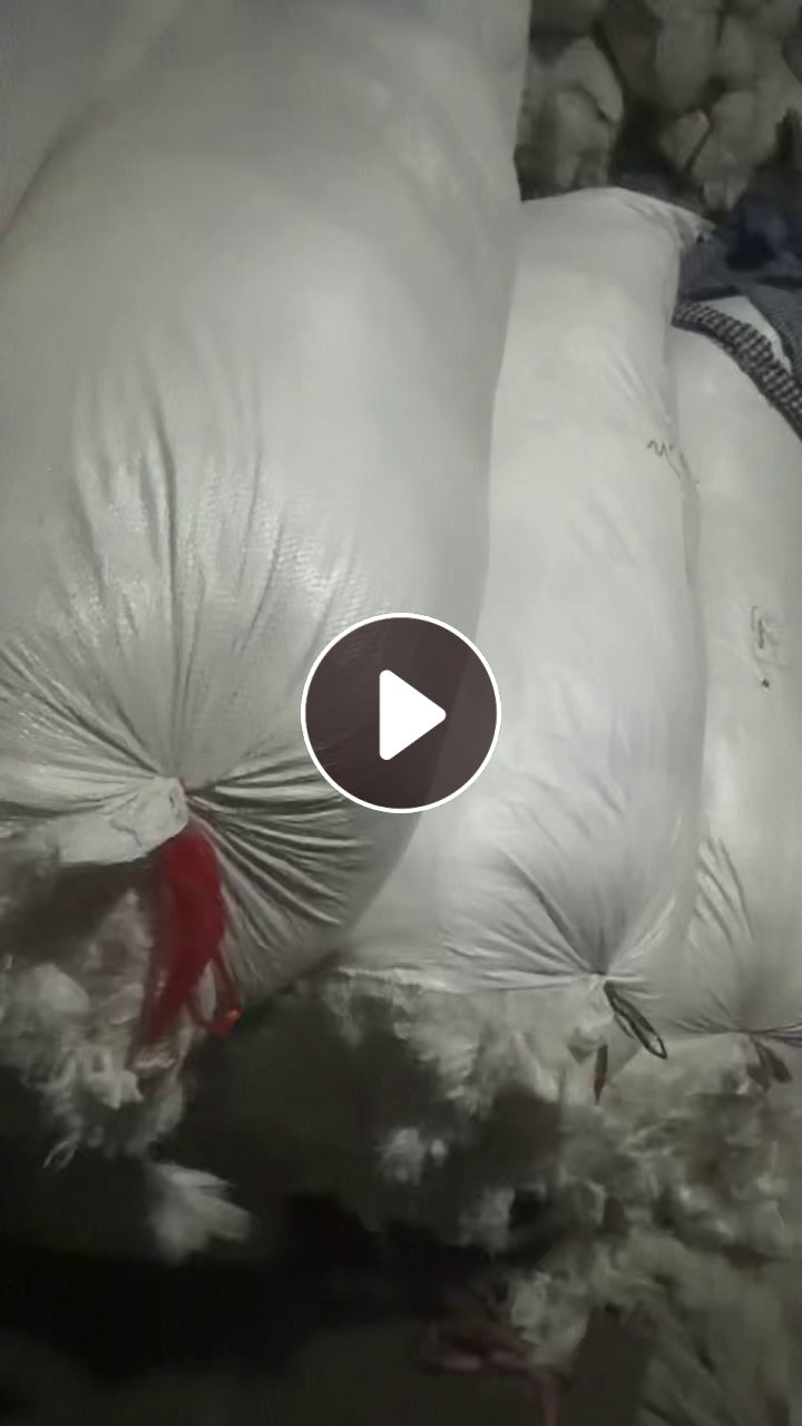 长期出售做窗帘下来的涤纶布边纱，涤纶废纱，月供30吨，货在浙江金华